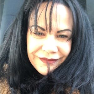 Meet your Posher, Daphne